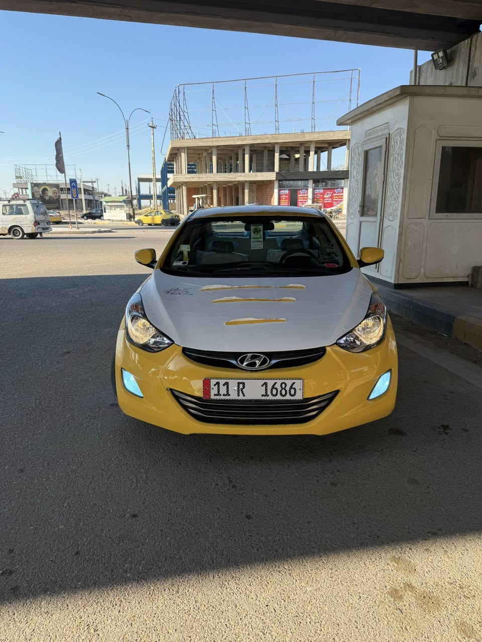 السلام عليكم شباب الانترا 2012 حادثهة دعاميه اماميه فقط سيارة ليبل واحد مكفوله من الضربه رقم بغداد نكليزي مميز بسمي خطهة جوال مصفرة مكينه جديدة صدر امامي خلفي جديد تخم تاير خط ابيض سيارة جاهزة للاخير سعرهة 88 وبيهة مجال بسيط للاستفسار *********** مكاني ديالى بعقوبه
