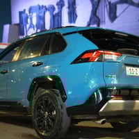 راف فور هايبرد • ٤٠ الف • حادث خفيف