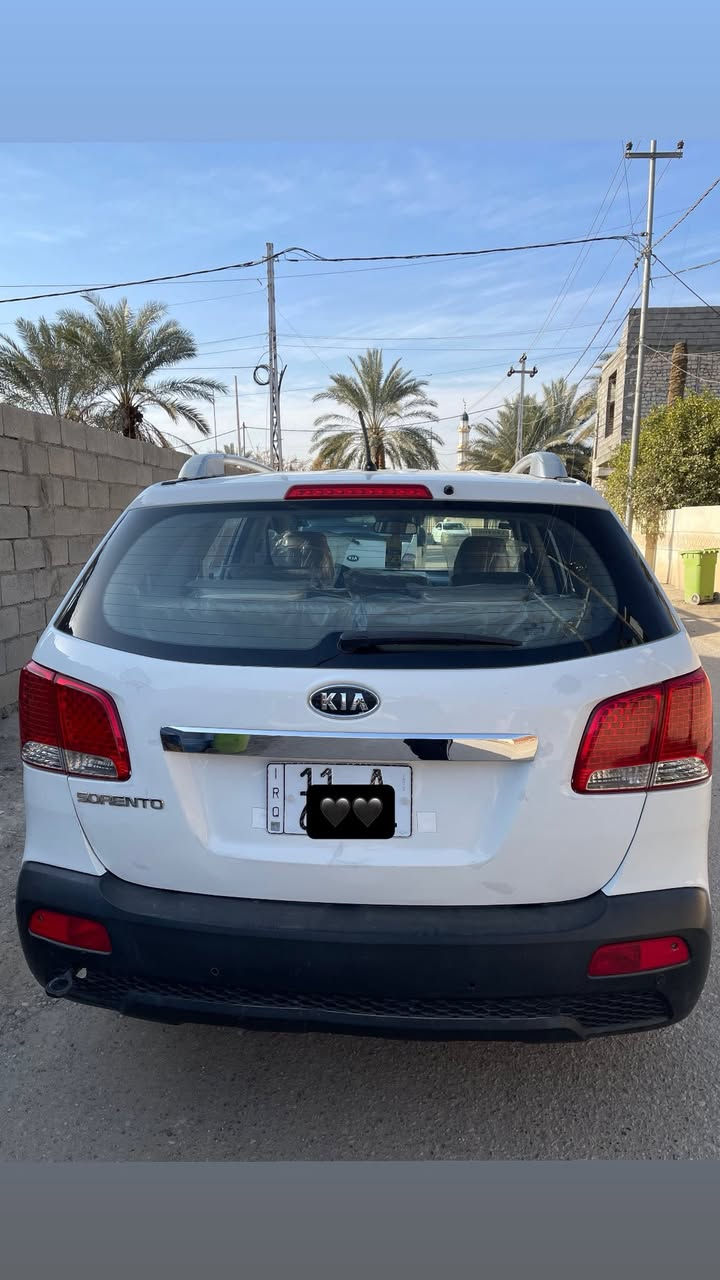 سورنتو 2011 خليجي
رقم بغداد الجديد

سبعه راكب

تلث قطع تبريد

محرك 4 دووش

اشاير مري+مري شفط 

تحكات ستيرن حساس

سياره جديده مكفوله من صبغ وتبديل ماعدا شبر تكحيل بلجنطه فقط. وجاهزه من كل نواحي بدون نقص

سعر ١٥٣ وبيها مجال

***********

مكاني لانبار هيت
