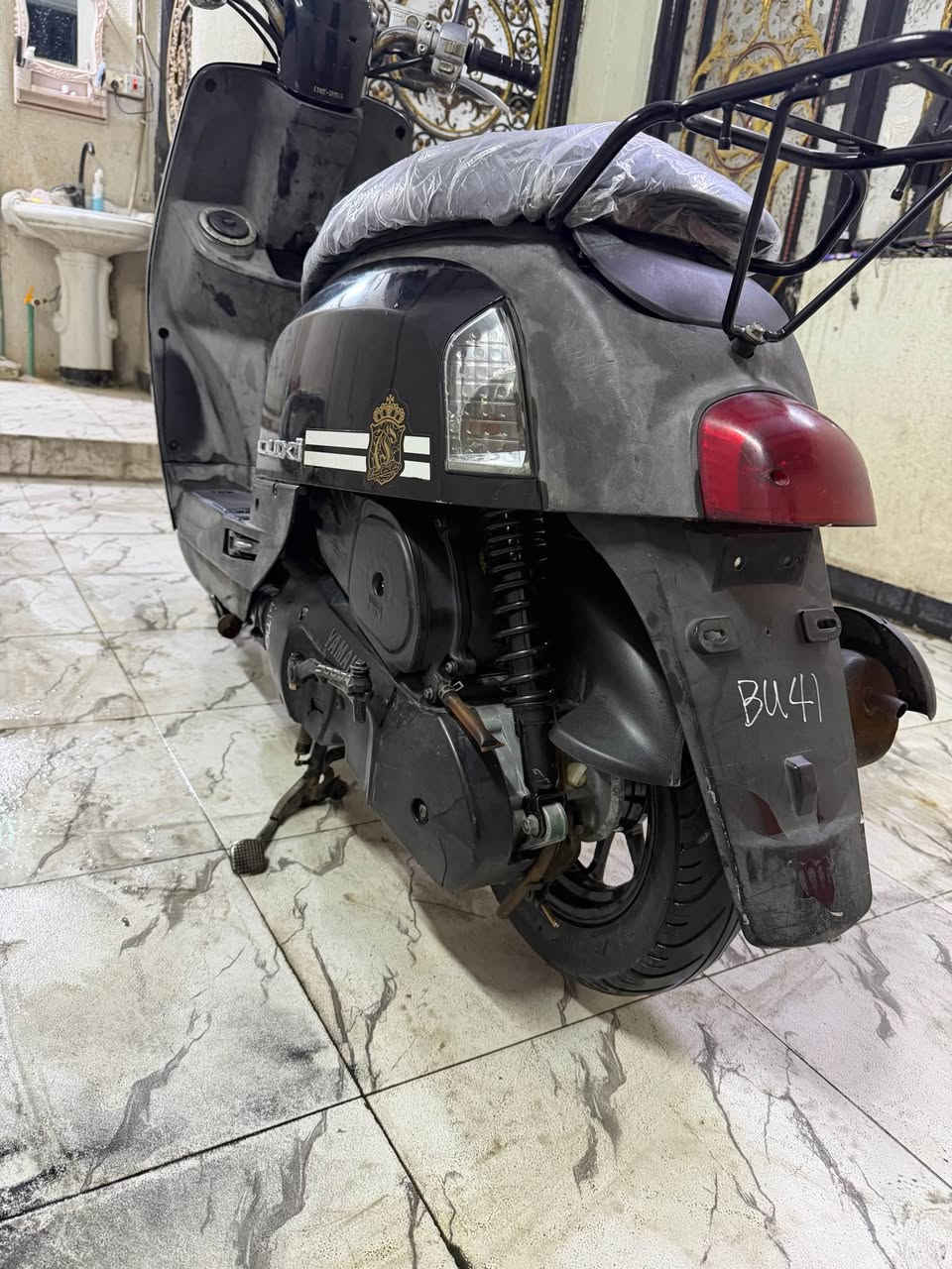 ماكس بوليس كابريتر مو نوزل دراجه بلاد كلشي بيها شغال بوشه بلاد ما مفتوحه دراجه شلعه ومعدل ونعومه كلش حلوه دراجه السعر ٩٥٠ اتصال *********** عنوان بصرة المشراق البصرة, العراق
