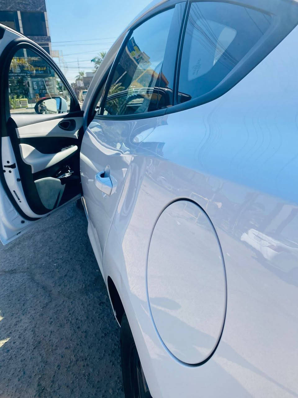 سلام عليكم
BYD seal5 2025 للبيع

السياره جديده ماشيه 8500 يعني ما طالع بيها بس بل الباب طابكه

تحويل ثاني يوم ب اسمي 

ورقم مميز هم

بيه طعجه بس صغيره والباقي السياره ومكفوله

السعر ب 19500
اي اسستفار اتصل واني خادم
***********

