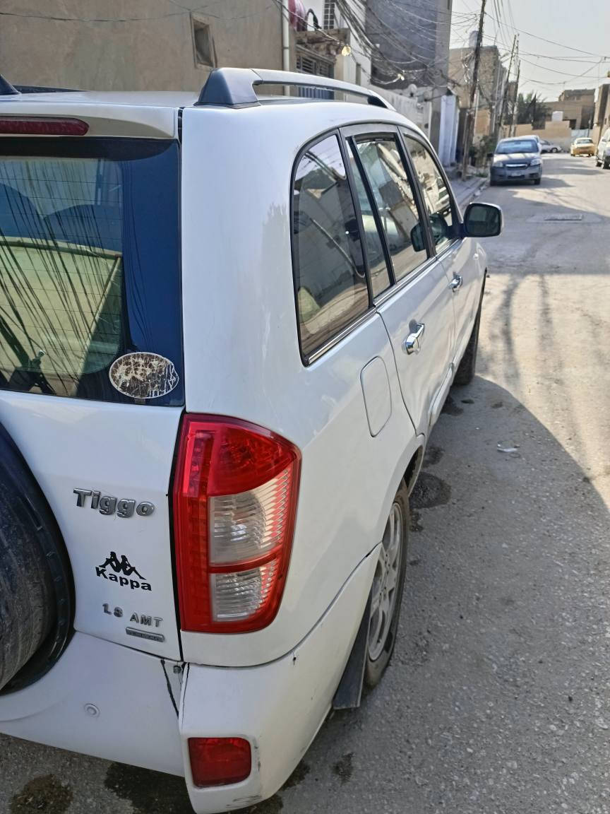 شيري تيكو 2013 محرك 1800 بي بداية بخار والكير جيد حداديه 50% رقم نجف السعر 45 وبيها مجال بيها مكانات صبغ دحجات فقط...*********** النجف, العراق
