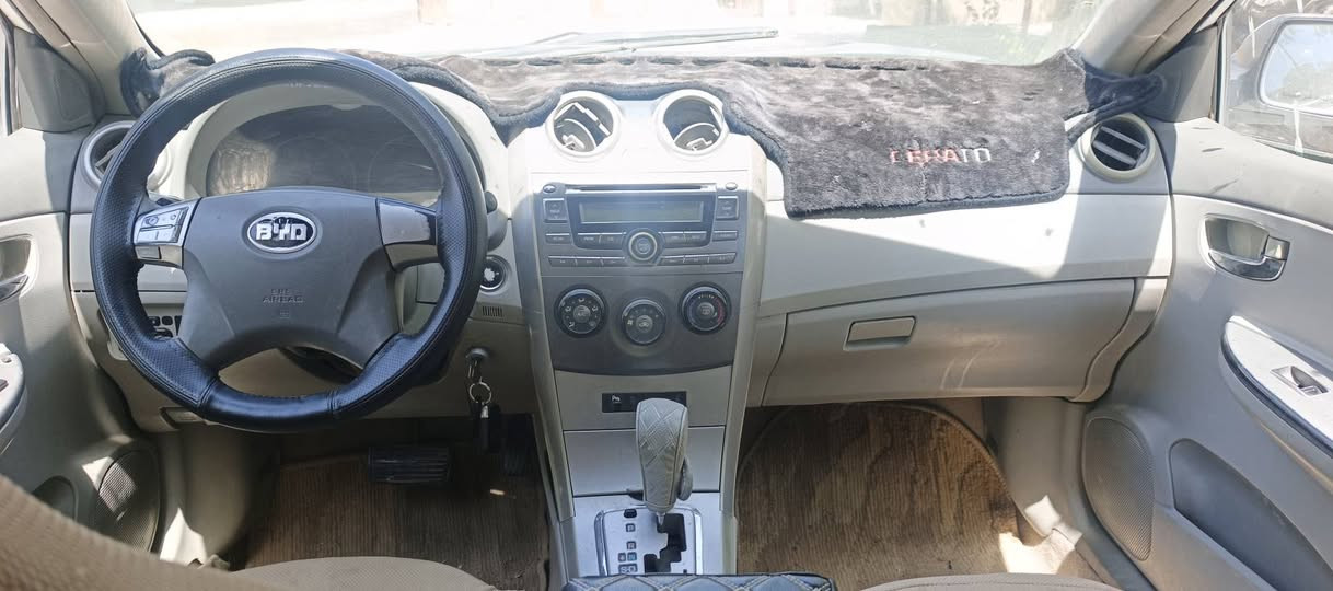 بیوایدی 2013 سەنەوی بەشەرت حاسیبەو ئەوەلیات گێرو مەکینە دەرەجەیەک بەشەرت دەعمولێدراوی نیە  تایەی تازەیە   تەبریت لەسەر سویچ کارەبایات هەر هەموی بەشەرت گێچ بانزین فەرەی کرنگ کیلۆمەتر  فڵچە لایت چواری قفڵ مەرکەزی جام کارەبای هەموی ئیشدەکات بەشەرت نرخی 26گڵا قفڵ  ژمارە *********** ئەم ژمارە واتسابی لەسەرە گەر موشرەری نیت خۆت ئەزێت مەدە لەگەڵ رێزم السليمانية, العراق
