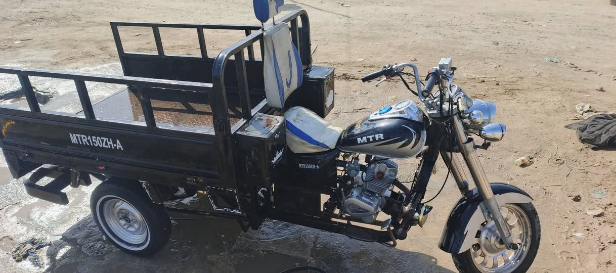 السلام عليكم شباب ستوته للبيع موديل 16مكفولة محركها 25برغي مامفتوح وكيلها البطاط تترقم الدراجه اوراقها اصولي الشراي يتصل ***********
