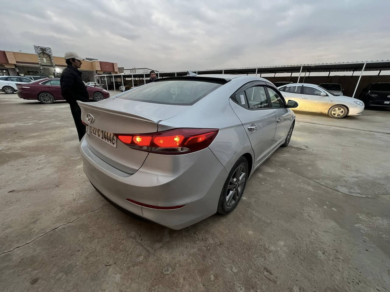 سلام عليكم 
انترا للبيع 
موديل 2018
سونار بل منشور 
ضرر بونيد بدون دواخل الدوسه بيه صبغ 
كير ومحرك شرط 
تواير وصدر جدد
السعر 135 وبيها مجال للطيبين 
الرقم ‭0788 442 6547‬
