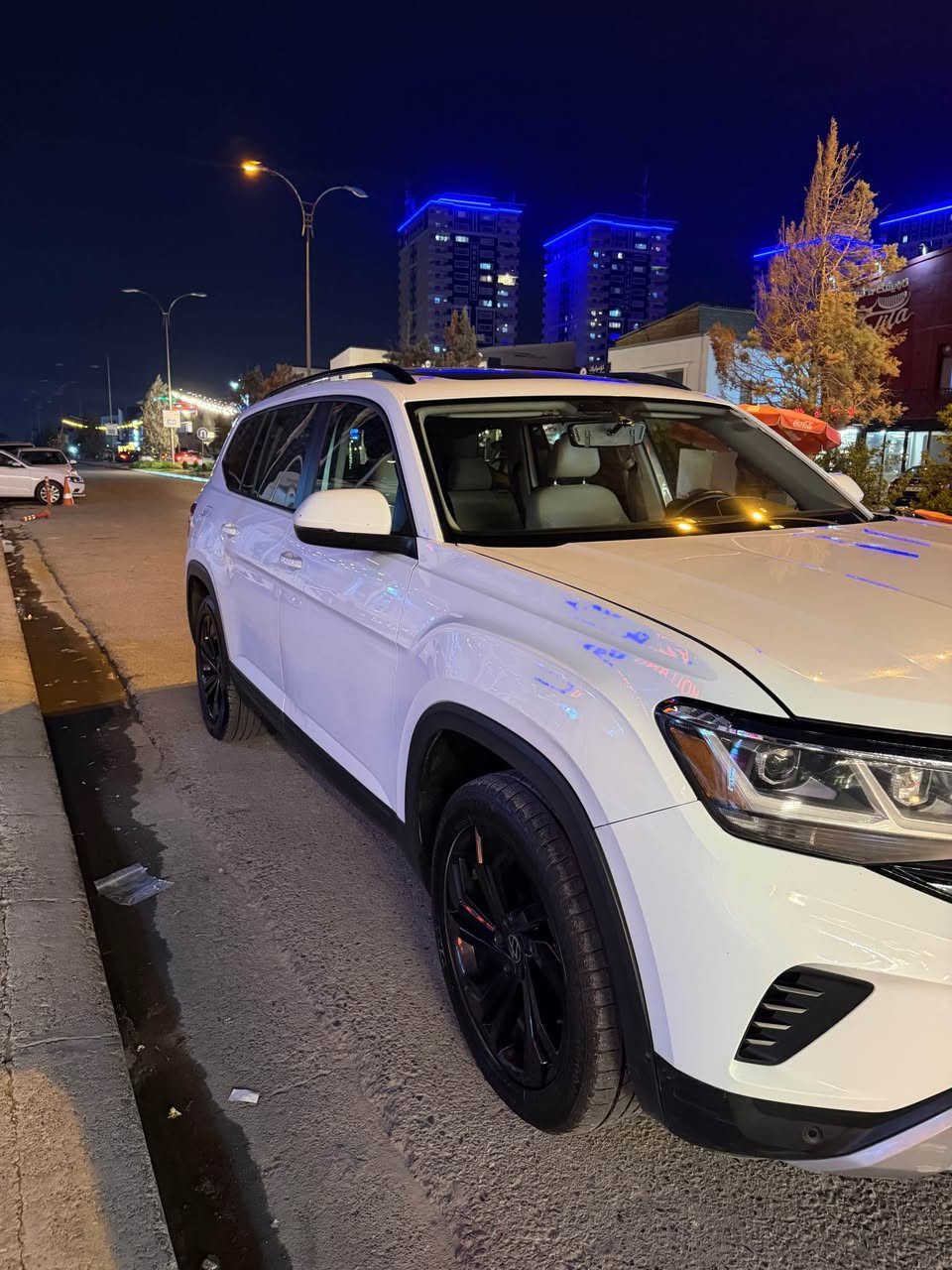 فوكس فاجن اطلس 2023
فاملي 
3قطع صبغ 
شويت تعديل بارد
قوت المحرك 6سلندر بدون تيربو 
7راكب 
6بصمات 
فول مواصفات 
للستفسار ومعرفة المرزيد من المعلومات 
***********
*********** أربيل, العراق
