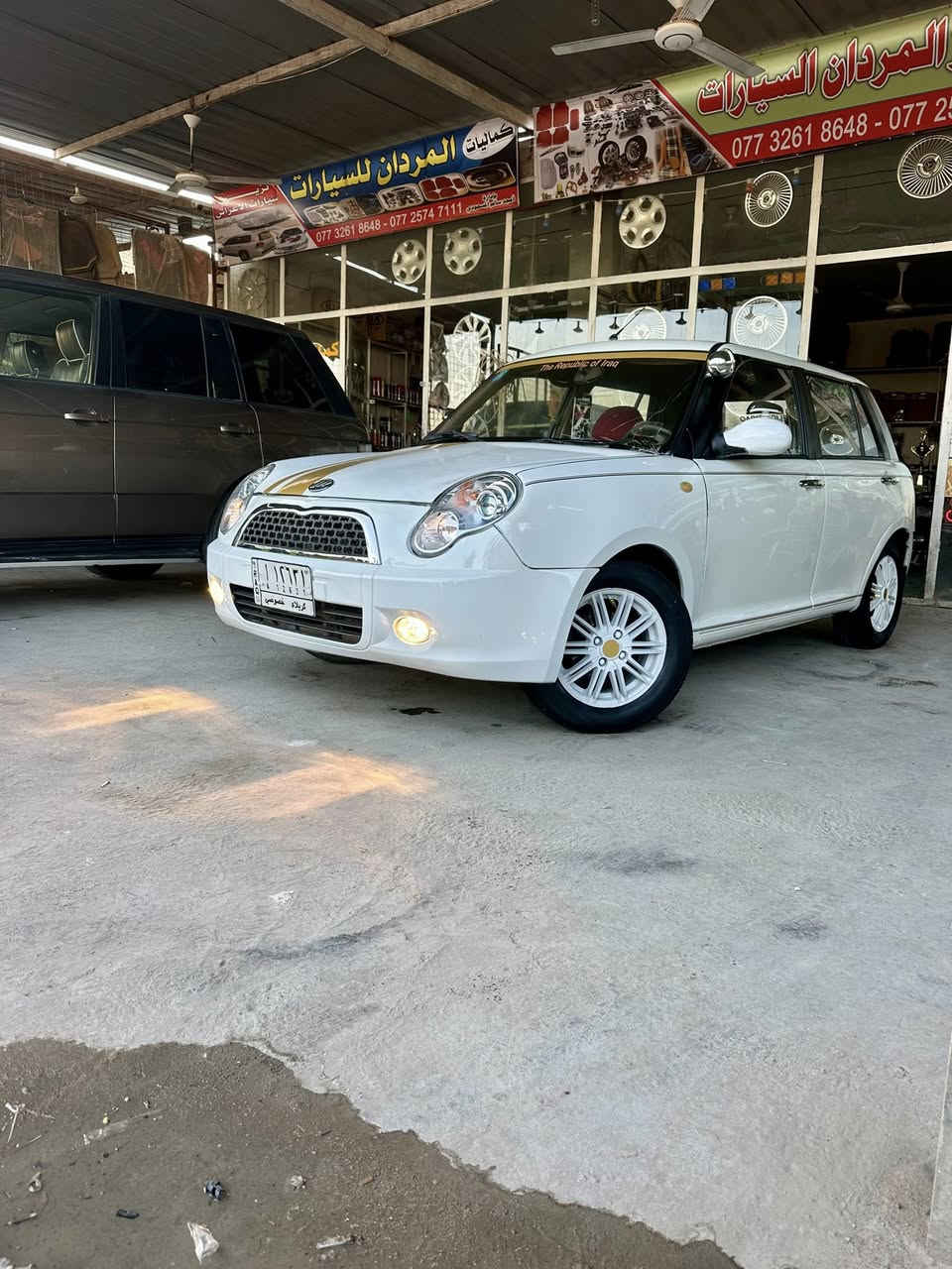 سلام عليكم 
ليفان 320
موديل 2012
مكينه كير. تبريد كهربائيات تايرات فولل
بوليش  
السياره جاهزه 
صبغ بنيد وجاملغ  اثر. حادث بسيط 
مكاني كربلاء الحسينيه الوند 
#السعر_43_وبيه_مجال
***********
