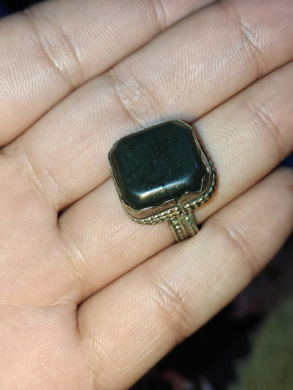 يشم قديمه صايغه سبع معادن قفلها70الف


**إذا كنت صاحب هذا الإعلان وتريد حذفه لأي سبب، رجاءا أرسل رسالة إلى الدعم الفني**