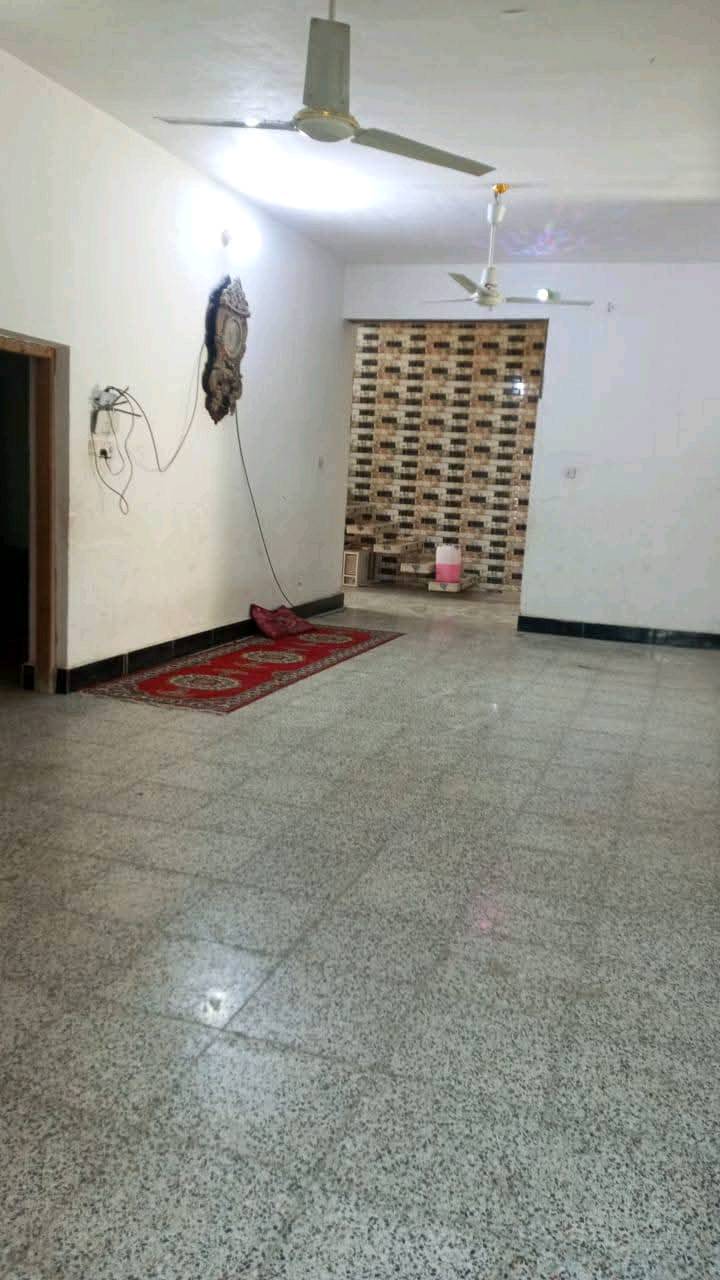 بيت للبيع في منطقة الدفاس البساتين البيت شوفت عينكم يرادله 3 ملاين ويكمل المساحه 340  وماي ومجاري وكهرباء وجاي يبلطون السعر 69وبي مجال ولمو شراي لا يراسل واني خادمكم متوفر بس واتساب  ***********