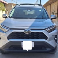 راف4 XLE بريميوم • ٢.٥ لتر • مبدل باب السائق