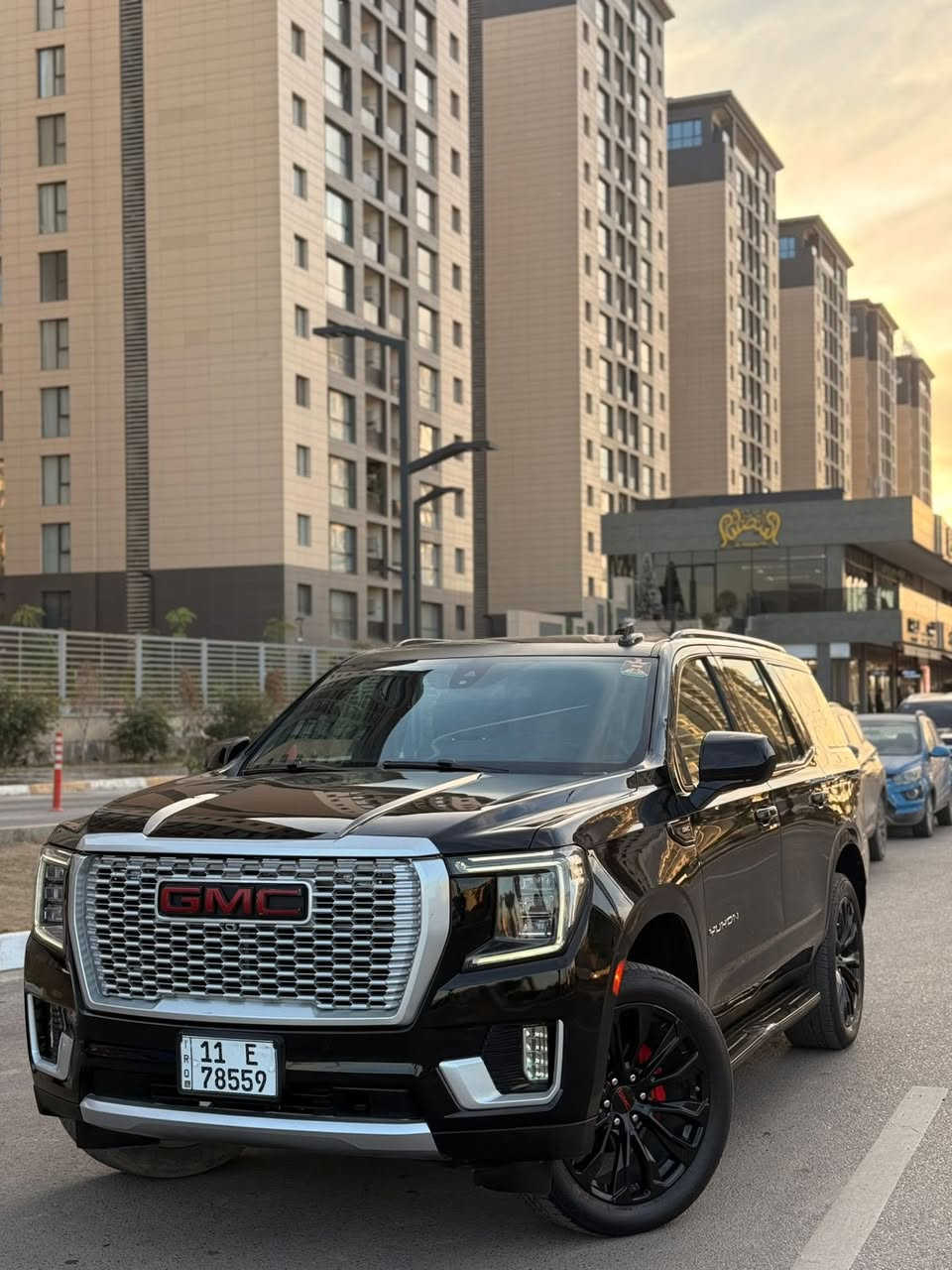 #سعر ببلاش

جي ام سي يوكن Sle 2021 خليجي  
محدثة دنللي وحاليا بلاك ادشن
بجم دنللي 
ويل ٢٢ دنللي 
صبغ ٣ قطع 
مواصفات ال sle معروفة 
رادار امامي
نقط عمياء جانبي  
كشنات حار بارد
كشن خلفي vip
جنطه شفط 
عينة دنللي 
وبعد بيهه مواصفات 
مكان سياره بغداد حي الجهاد 

رقم بغداد باسمي 

عارضهة ٣٨٥ وبيهة مجال 

***********
