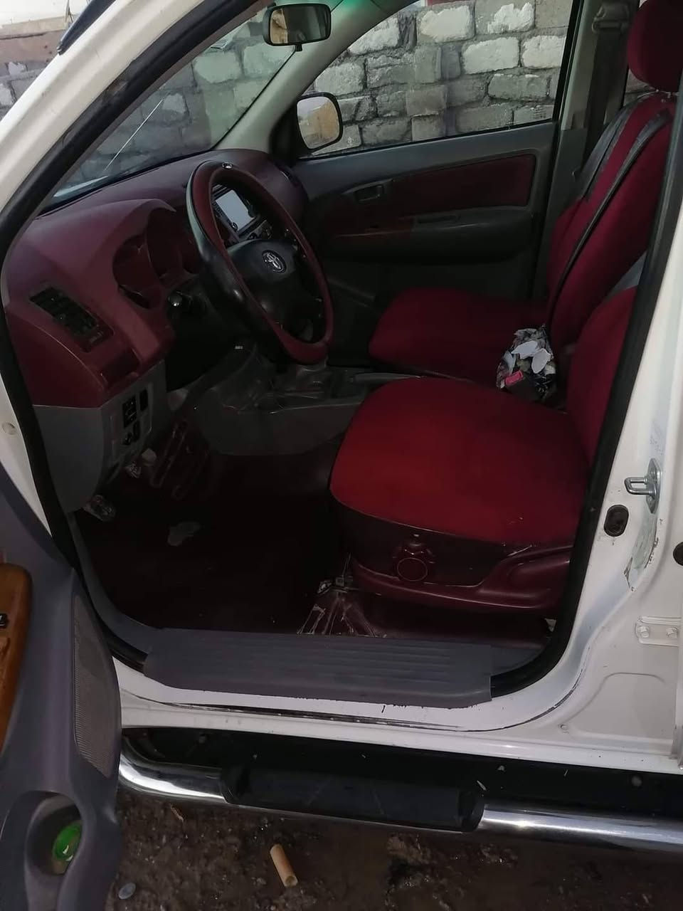 السلام عليكم عندي بيكم موديل 2009رقم نينوى كابون بانزين بيها تريد تحويل تريد وكاله بيها صبغ صفحه بدون دواخل بيها معجون قليل  كير ومحرك شرط تواير اربعه جدد طخم جديد
السعر 145
تفاصيل أكثر اتصل عرقم
***********كورك
***********زين
