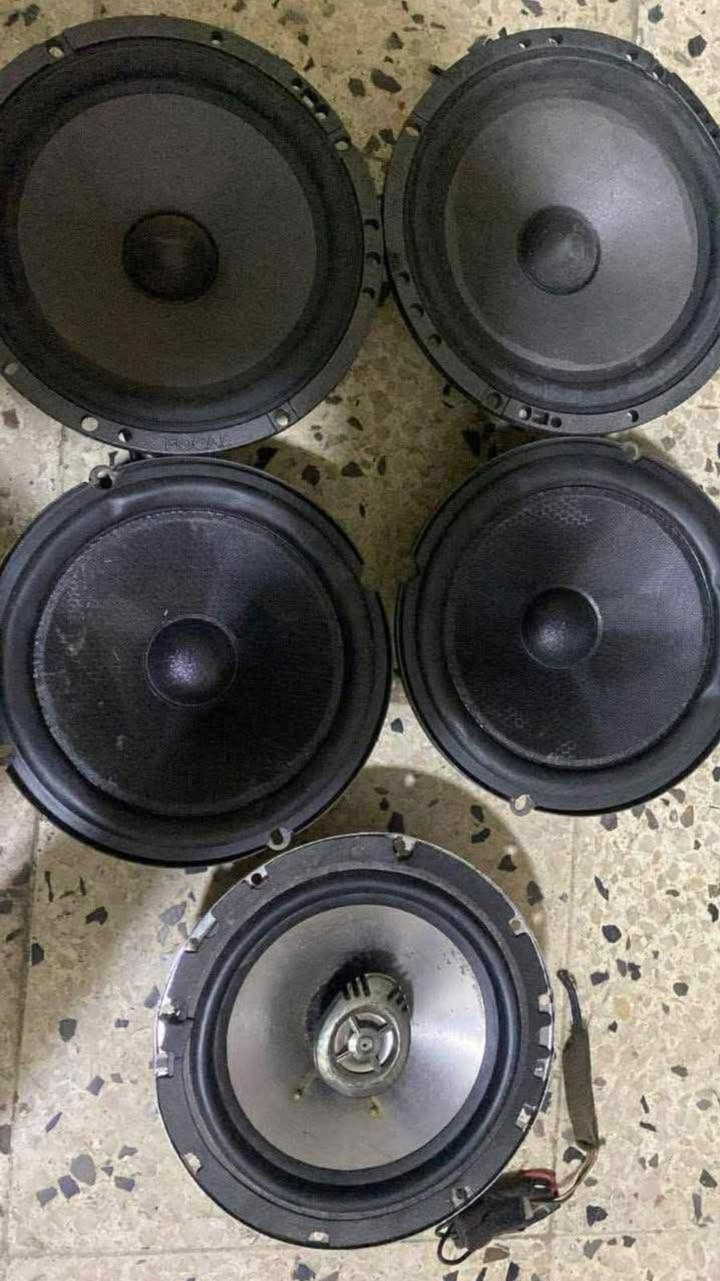 سستم سماعات مكون من
GBL 270W عدد 2
BOSS350 W عدد 2
Focal 350 w عدد 2 
للاستفسار لاتصال 
***********
