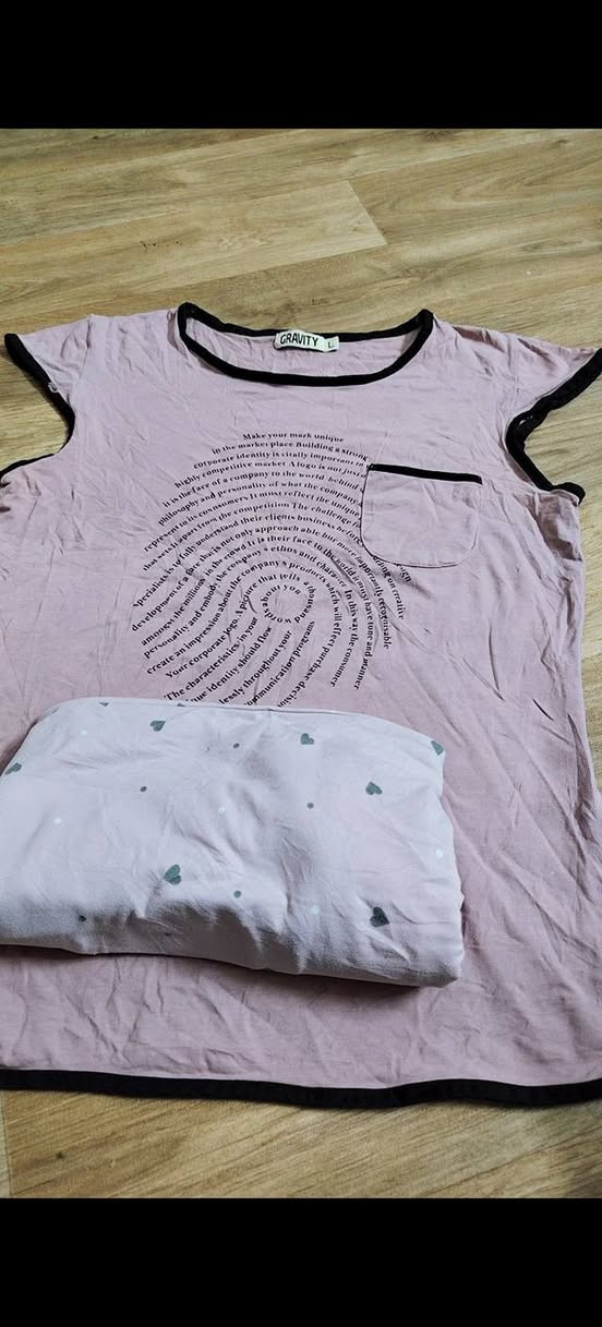 السلام عليكم
عندي هذي الاغراض للبيع
التراكات نسائية باله مستخدم نظيف جداا شلعه وحده
 ابيعهن
ملابس الاطفال كل قطعه وسعرها
متوفر توصيل لجمبع محافظات العراق


**إذا كنت صاحب هذا الإعلان وتريد حذفه لأي سبب، رجاءا أرسل رسالة إلى الدعم الفني**