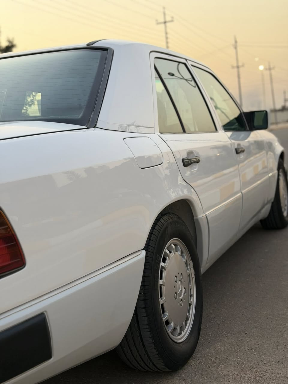 السلام عليكم مرسدس دب موديل 1988 رقم بغداد مشروع وطني محوره في في تي 3000 مكينه وكير جدد سياره جاهزه مابيه شي ميشتغل مكفوله ضربه وخياس وقواعد دبل فقط صبغ للجماليه على وضع الشركه السعر 80 وبيها مجال بسيط للبيع فقط بدون مراوس مكاني ناصريه رقمي ***********
