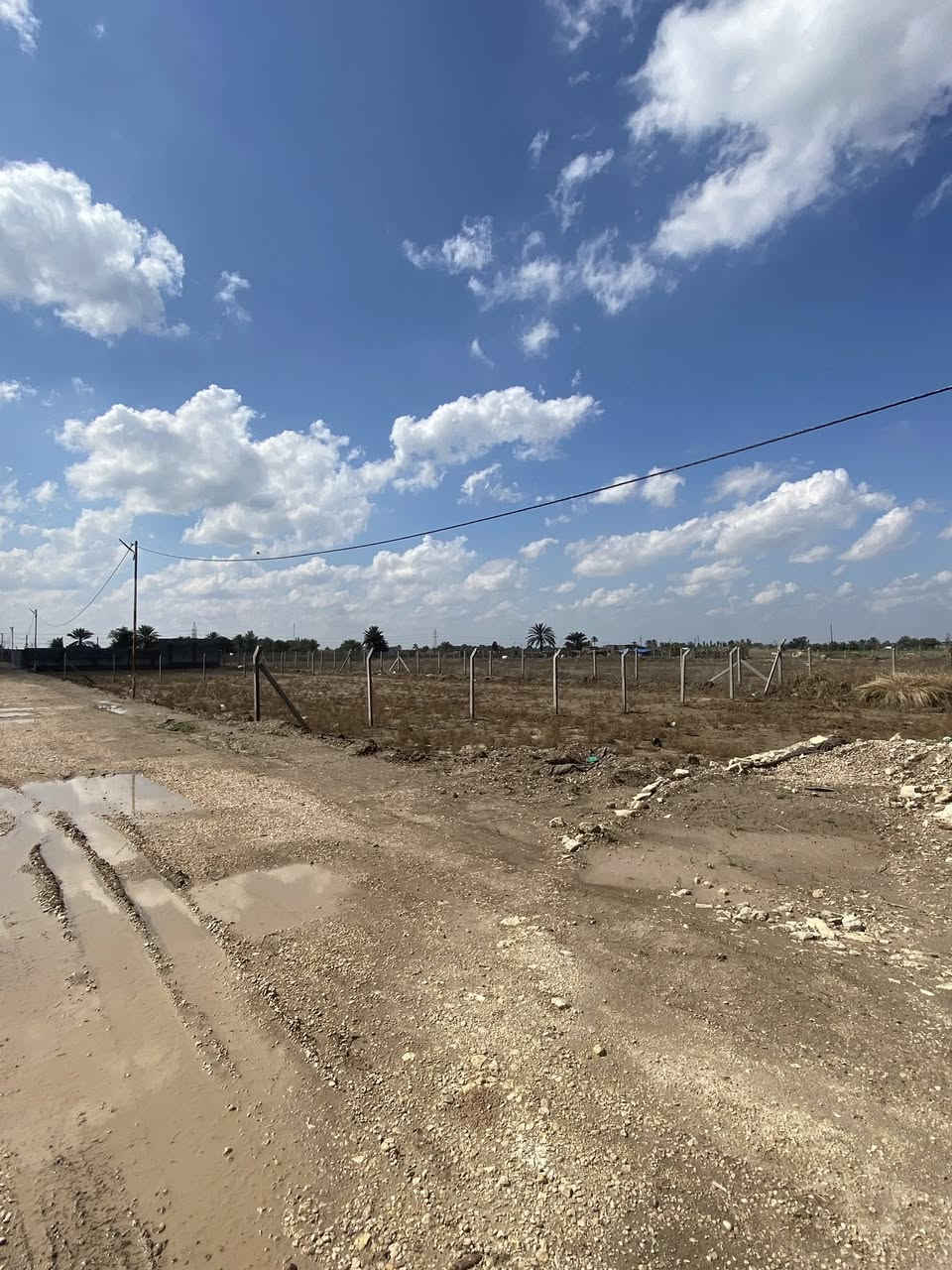 #للــبيع قـطـع  اراضــي
المــنطـقـــه هادئـــه وعـــرض الشارع 15 متر 

#للبيع قطــــع اراضــــي طابــو زراعــي سند25

المساحــه // 1000 مـتر ممكن تباع 500 

#السعر  //90 مليــون وبـــي مـجـال 

العنوان //طريق العلويه شريفه بنت الحسن شارع الرسول الأعظم قرب السيطره 

—————————————

للاستفـسار الآتصـــــال  اومراسلة الصفحـــة او زيارة 

مكتــب المــدار للعقار // قــرب نـــزلة جســر 

بـته بأتجاه جسر الثــــورة

*********** علي الجنابي 

*********** نوار الجنابي 

الي يحب يعرض عقاره تواصل 

*********** حسنين الجنابي
