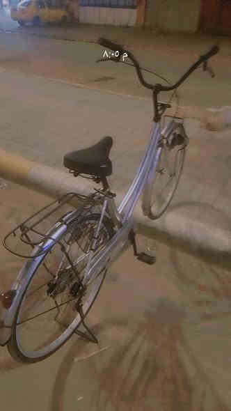 السلام عليكم شباب بايسكل للبيع حجم 26 لون رصاصي اقل الشهر من منزله بايسكل جديد سعر البايسكل 120 وبي مجال مراوس عادي مكاني كربلاء حي العامل منطقه الثالثه رقم الهاتف بس واتساب *********** خاص مفتوح
