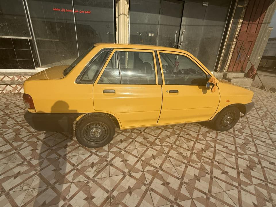 سلام عليكم سايبه للبيع مديل ١٣ رقم نكليزي مداور ثاني يموم  سياره معمره وجاهزه  مصبوغه  حزام كير شرط مكينه. بيه خيط بخار مكان دوانيه حمزه شرقي رقم تليفون *********** سعر ٢٧ وبيه مجال
