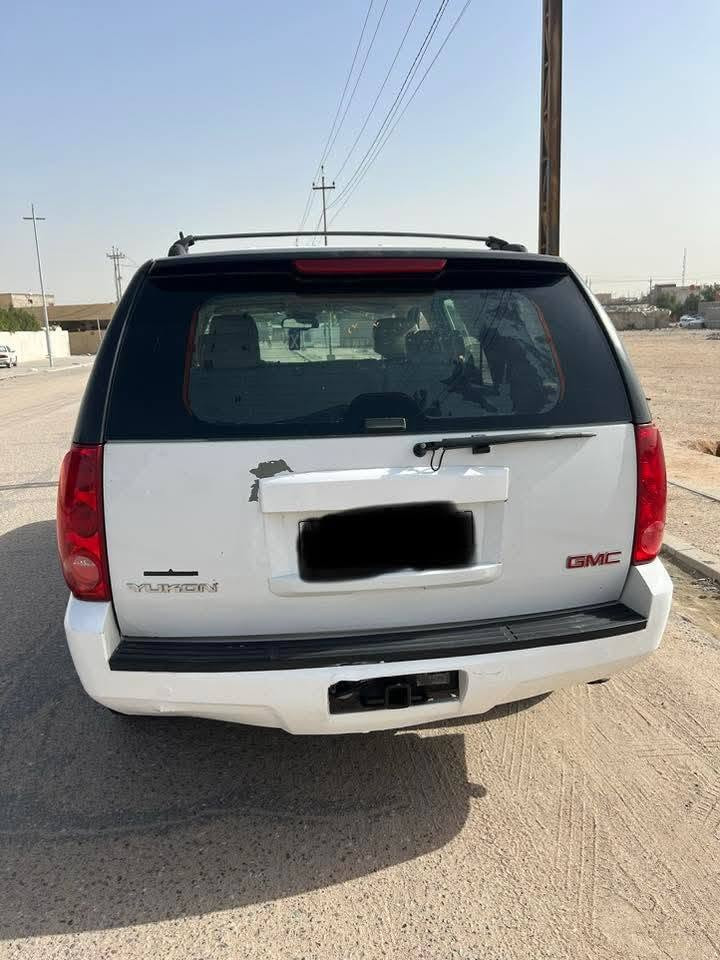 يوكن للبيع مديل ٢٠١٤
محرك كايم
كير شغال 
تبريد شغال
متومة
وشغالة السيارة
المكان البصرة
ترهم مراوس وبيع
السعر ٥٠
الاتصال
***********
