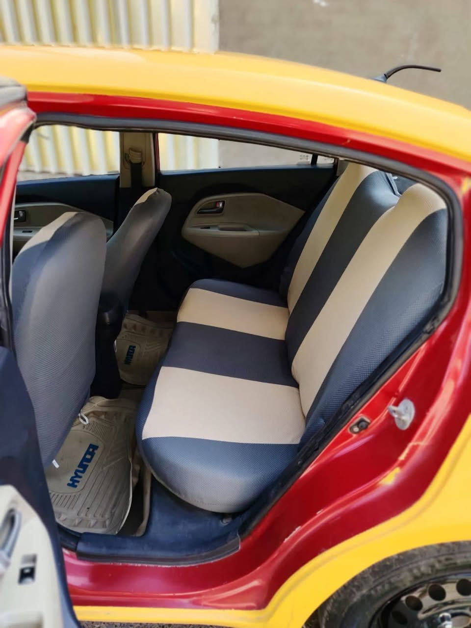 السلام عليكم سيارة ريو خليجي  موديل 15 رقم جديد وهزة جديدة السعر 85 العنوان الامين قرب أسواق كرار الوائلي رقم الموبيل *********** موجود واتساب غير موجود على الفيس الاستفسار الاتصال على الرقم محرك 1600
