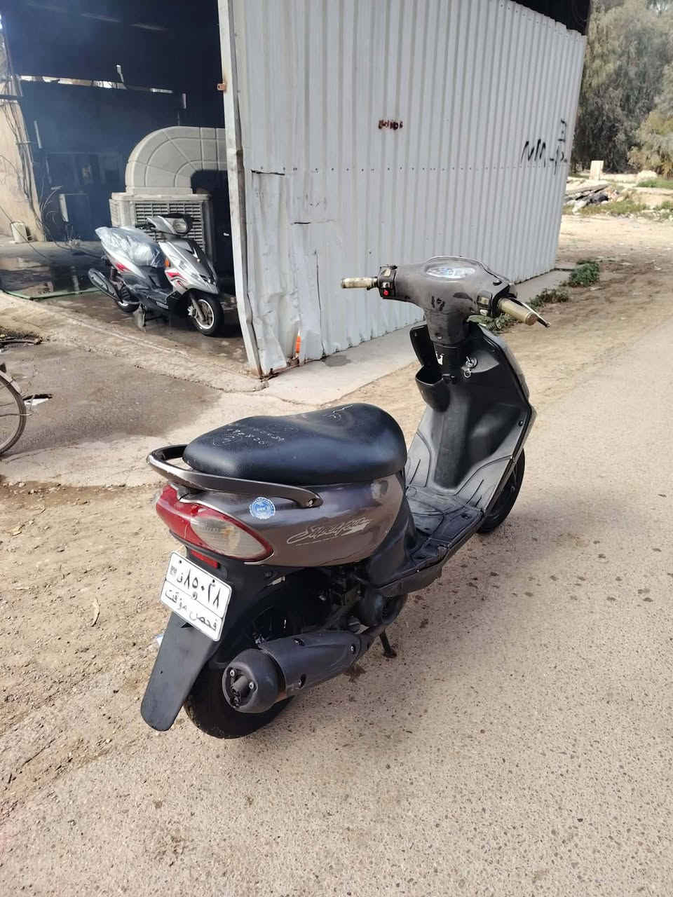 سلام عليكم دراجه ماكس قجمه البيع دراجه جديده مكينه خرسه خير من الله لون مميز ختم واحد ويا المكينه على بلاد كلهه مابيهه كل نقص سعر 500وبيهه مجال  مكاني بغداد الراشديه مال حسينيه رقمي ***********
