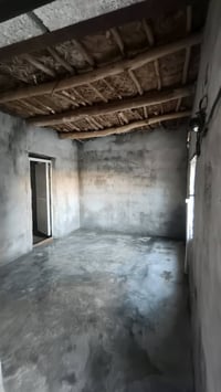بيت للبيع (تجاوز)  250 متر  استقبال. مطبخ. هول. غرفه نوم.  وبيت هيكل د...
