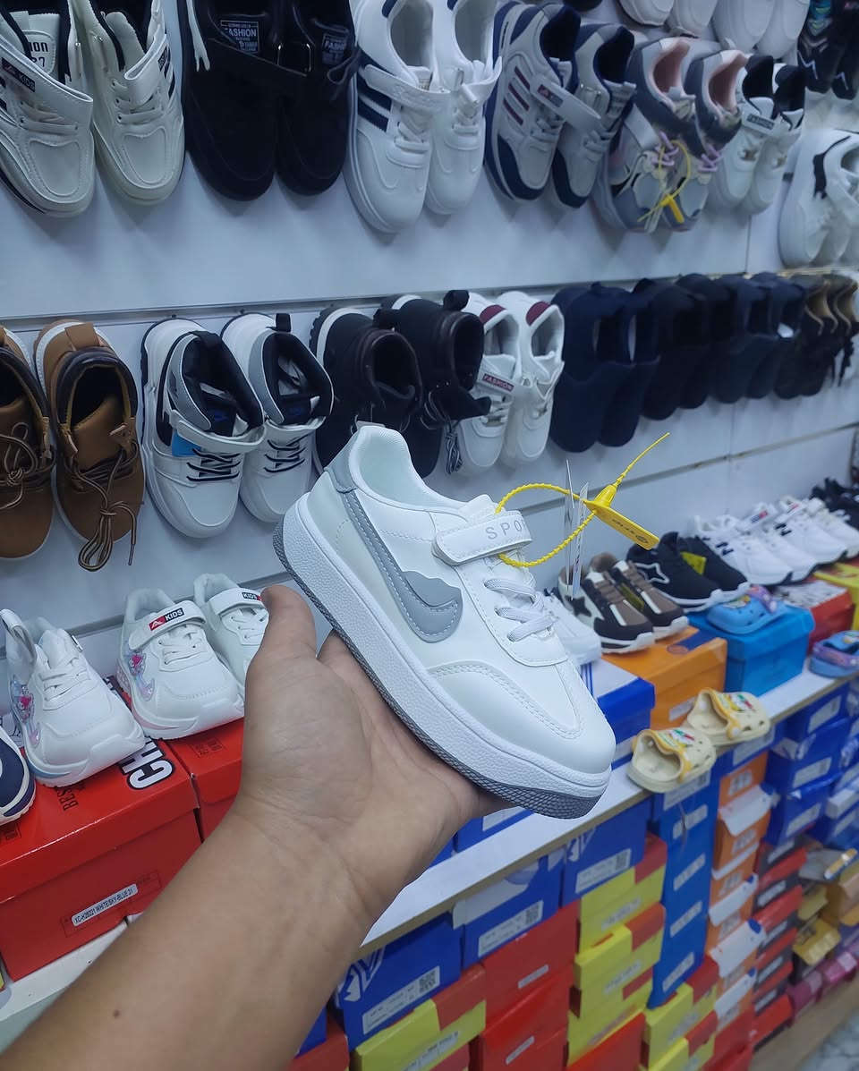 🚨 وصول وجبة جديدة 🚨
أحذية ولادي 👟✨
درجة أولى — جودة عالية ومضمونة 💯
✔️ قياسات من 31 لحد 35
✔️ مريحة باللبس
✔️ خامة قوية وتتحمل الحركة
✔️ موديلات حلوة تناسب المدرسة والمناسبات
دلل طفلك بأحذية تجمع بين الأناقة والراحة 👌
📍 متوفر الآن — الكمية محدودة
لا تفوتكم الفرصة 🔥


**إذا كنت صاحب هذا الإعلان وتريد حذفه لأي سبب، رجاءا أرسل رسالة إلى الدعم الفني**