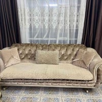 ٨ مقاعد • سرير • مستخدم قليل