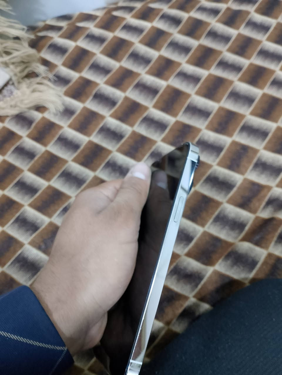 للبيع او مراوس ب 15 
ايفون 13 برماكس  / ذاكره 256 / دبل سيم كارت
شرط ما مفتوح ولا مبدل شي نورمال
السعر 750 /وبي مجال للطيبين
مكاني موصل الايسر ***********
