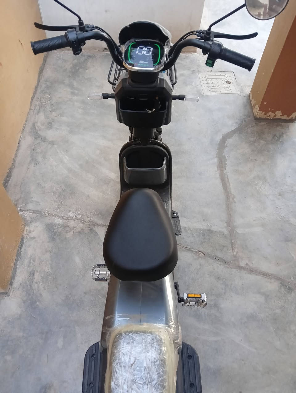 باسكل شحن اللبيع نضيف مستعمل اقل من شهرين خمس بطاريات ***********
