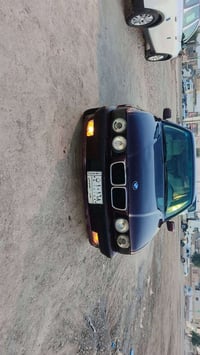 بي ام دبليو 520 • موديل ٩١ • كشنات جلد