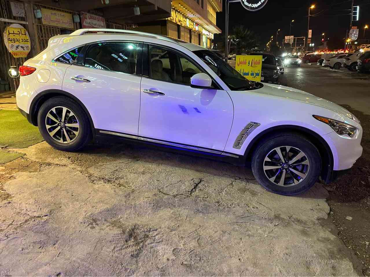 ﷽
‏ INFINITI FX37  2013
أنفنيتي FX37 موديل 2013
كلين تايتل فول مواصفات
--------------------------------------
مكان🌆بغداد اليرموك                  
تليفون☎️ ***********
--------------------------------------
محريك V6 سته سلندر
گير و محرك بشرط مامفتوح
بدون صوت بدون صرف بدون خلل بشرط فحص
ماشيه148الف ميل  
--------------------------------------
سيارة كلين تايتل مكفولة بشرط بدون قطرة صبغ 
سيارة جديد حيل حلوة
--------------------------------------
مواصفات
{{ بصمة - سلايت - شاشة - صندوق شفت - كشنات جلد - كشنات تتفيئة - كشنات كهربا - فورميكا - تبريد مركزي - كاميرا - بلاجكتور - ڤوليوم - تحديد سورعة - بعد }}
--------------------------------------
أربع تاير و ويل جديد سيارة جديد بدون مصروف
سيارة شرط بدون اى نواقص گير و موحريك و حدادي و كاهرباى كولة بشرط

--------------------------------------
كوردي
﷽
‏ INFINITI FX37 2013
ئينفنيتي مؤديل 2013 فول مواسفات
كلين تايتل ره نگى ره شى قه تران
---------------------------------------
شوين🌆:بغداد اليرموك                   
مؤبايل☎️: ***********
---------------------------------------
مه كينه V6 شه ش بستؤن
گير و مه كينه ى به شه رت نه كراوه ته وه
سه وت و سه رف و خه له لى نييه به شه رت
 148 هه زار كيلؤمه تر رؤيشتوه
---------------------------------------
كلين تايتل
 بئ بؤياغه زؤر جوان ماوه ته وه و نمونه يه له جوانيدا
---------------------------------------
مواسفات
{{ به سمه - سلايت - شاشه - سندوق شه فت - كوشن جلد - كوشن هيته ر - دوو كوشن كاره با - فؤرميكا - ته بريد مه ركه زى - بلاجكتؤر - تحديد سورعه - زؤر مواسفاتى تر }}
---------------------------------------
چوار تايه ويلى لؤكى بؤ به ستراوه
كامل سيرڤزى بؤ كراوه و يه ك دينار مه سروفى نييه
سه نه وى و ره قه م وهه زه ى تازه يه به ناوى خؤمه وه يه
{{ گير و مه كينه و كاره باى و هه موو گيانى به شه رت }}
--------------------------------------- بغداد, العراق
