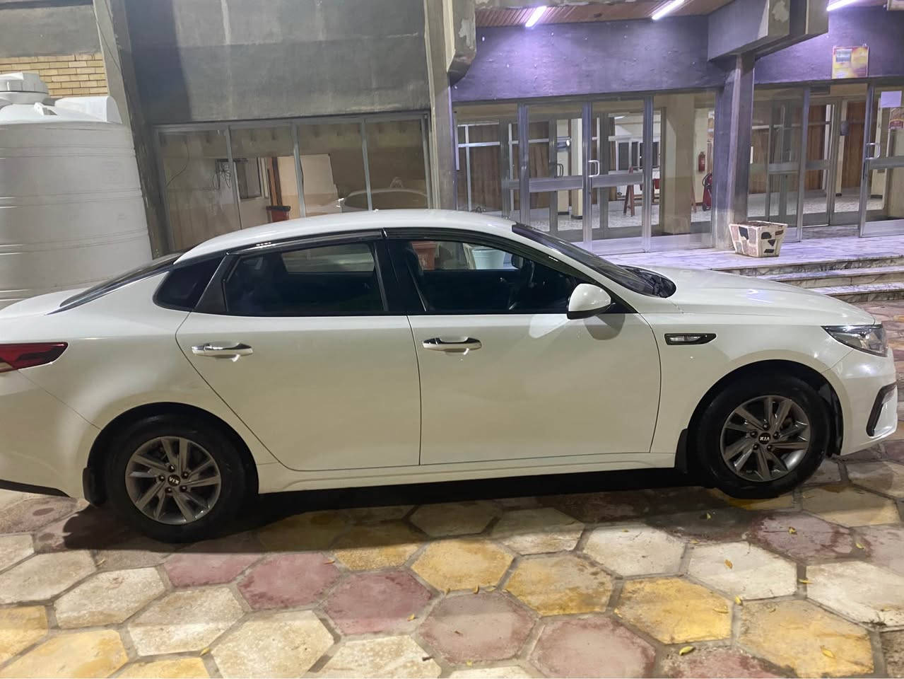 كيا k5 موديل 2022 وارد كوري

مكينه 2000 دوش  

السياره جديده 

السياره غير مكفوله من الصبغ 
4 ابواب مصبوغات فقط جماليه وصبغ بكوريا
2 جاملغ مضبوغ فقط جماليه وصبغ بكوريا

سعرها 155 وبيها مجال 

مكاني بصره كرمه علي 

رقمي *********** البصرة, العراق
