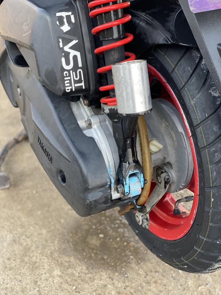 للبيع فقط سكنس جبلي دراجة شوت عينكم
كفاله علمه ٢٠١٣ 

السعر واحد و ٧٥ وبيها مجال بلاش والله 

العنوان ديالى بعقوبه تحرير 

***********!
