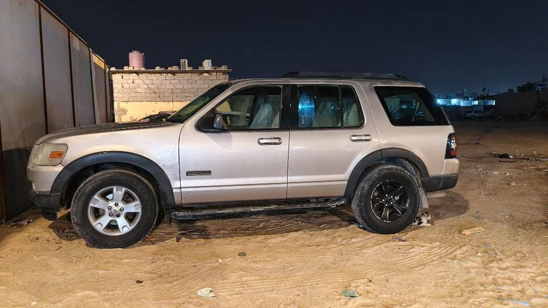 للبيع فورت اكس بلاور ادوات ادوات ادوات 
السياره جاهزه من كلشي
سعر 35 وبيها مجال مكاني بصره الشراي يخابر ويدلل *********** وتساب فقط
