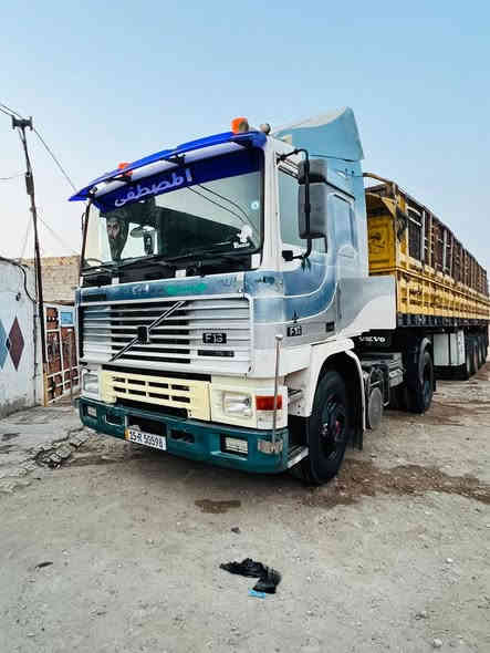 للبيع فالفو موديل ١٩٩٢ اف 16كير محرك  اكسل شاصي مكفول رقم نكليزي سنويه لل ٢٩ مربوطه ٣ ثلاث محاور  ذوجوانب متحركه شرط التحويل العنوان بغداد بسمايه السعر ١٠٠ ورقه وبيها مجال حك الجيه للاستفسار ***********
***********
