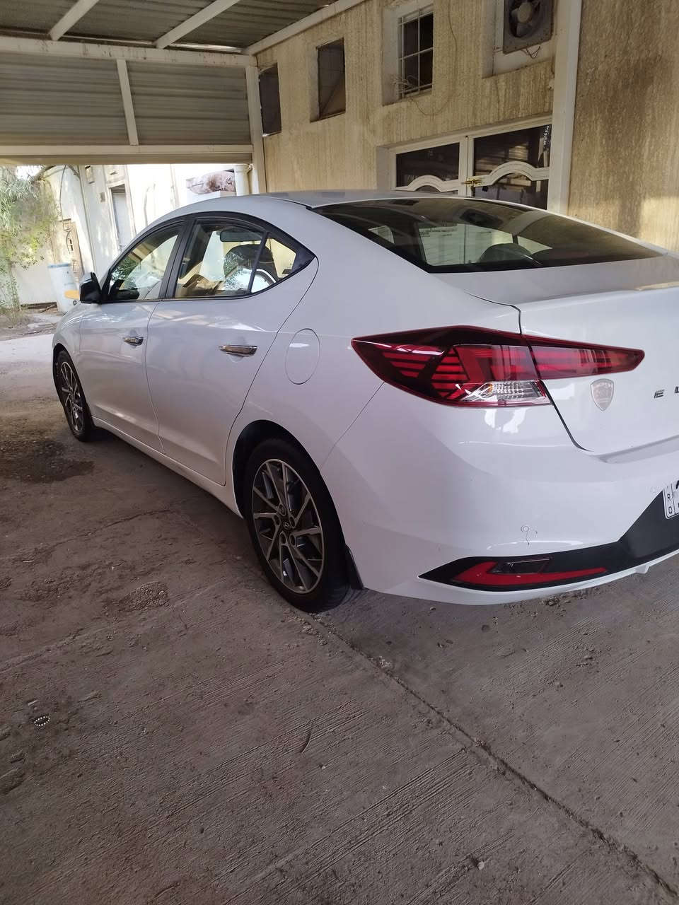 سلام عليكم الإنتر 19 خليجي محرك 200 كفاله فوال واحد ع واحد رقم بغداد ابسمي مكان السياره بلكوت الاستفسار *********** مراوس ابسورنتو خليجي أو بيع
