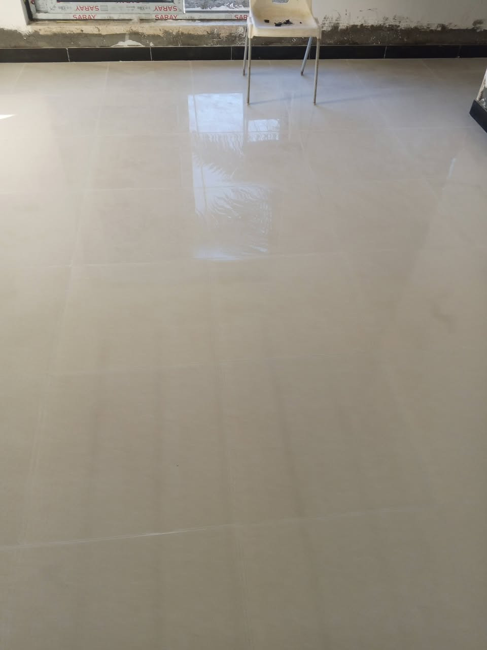 سلام عليكم خوان جاهزين لي عمل سراميك مرمر سكريت تصفير جدران شغل بل ماده والخبط جهزين لي عمل مسابح ديكورات حداق شغل درجه الاله  *********** ***********
