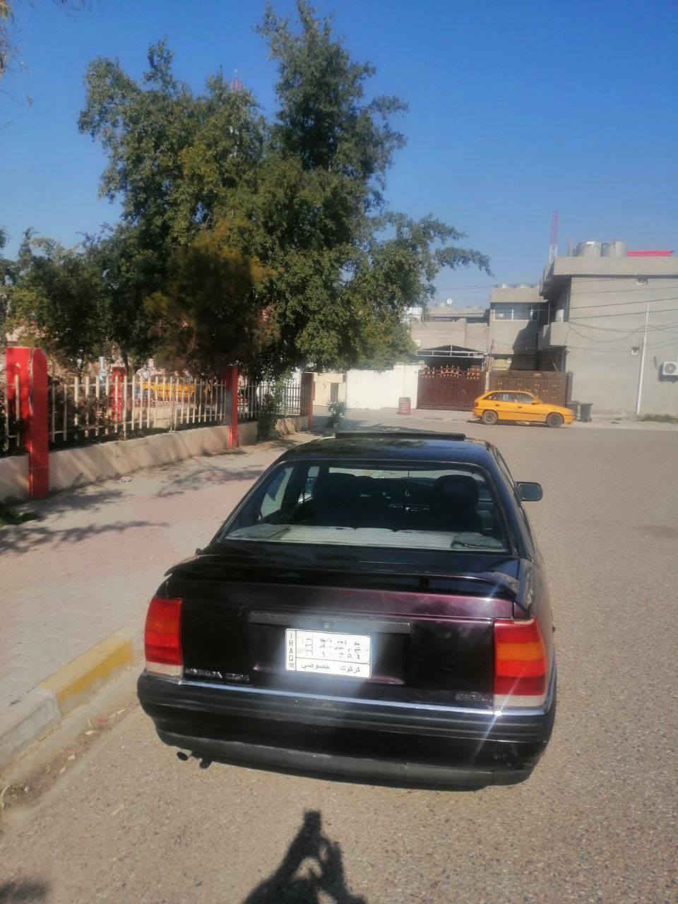 اوميكا موديل ١٩٩٢ رقم كركوك شرط تحويل بأسمي بدون ضرر مصبوغه عام اثر جراد بيها بطاقه بانزين 
محرك وكير وصدر وتايرات كله بالشرط سعر 42 وبيها مجال *********** كركوك, العراق
