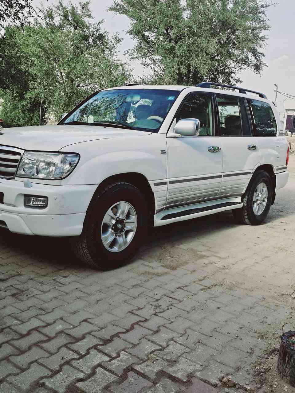 لاندكروز موديل 2007فئة GXR..اصل..
فول مواصفات...مكينة6سلندر 4500...
رقم بغداد الجديد...بأسمي...
مكاني الديوانية...السعر ب150....
إتصال أو واتساب...
ب*********** 
***********
