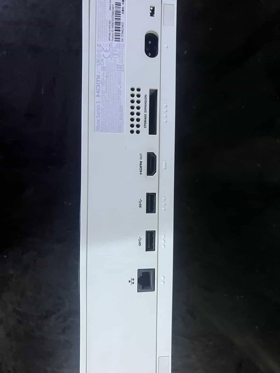 إكس بوكس سيريس اس ملحقات كامله بس الكارتونه مموجوده الألعاب FC 26 fc25 هاي الالعاب الي مشتريهن سعر 300 وبي مجال الشراي تواصل خاص او واتساب *********** عنواني بغداد كراده داخل موجود توصيل فقط بغداد
