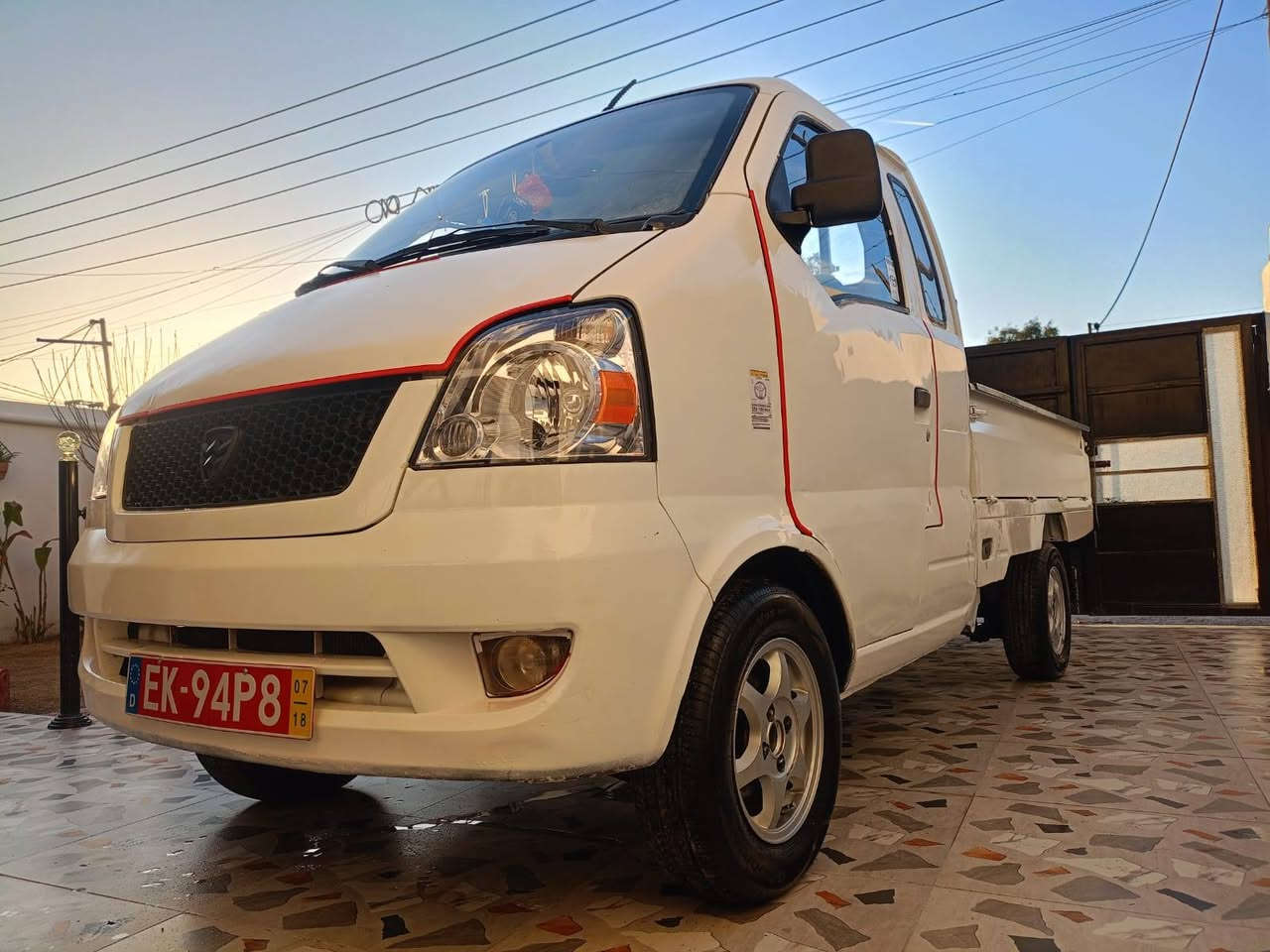 اسلام عليكم هيفا موديل ٢٠١٢ محر كير اكسل صدر شرط تايرات جدد غلاف  بدي جديد كهربائي كله شغال شاصي معمر السعر ٢٧ وبي مجال بصيط مكاني كركوك الشراي اخابر ويدلل *********** *********** صبع عام بدون حادث
