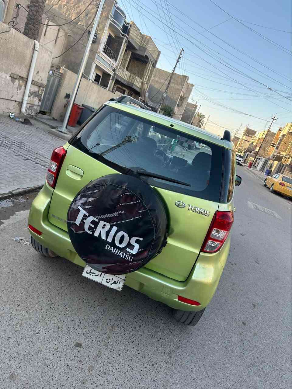 سلام عليكم داهستو 2007 للبيع بيها كم قطعة صبغ بدون حادث جمالية فقط كير ومكينة جيدة جدا تبريد فور ويل شغال دفع رباعي بيع او مراوس
السعر55 بيه شوية مجال
بغداد الدورة 
*********** بغداد, العراق
