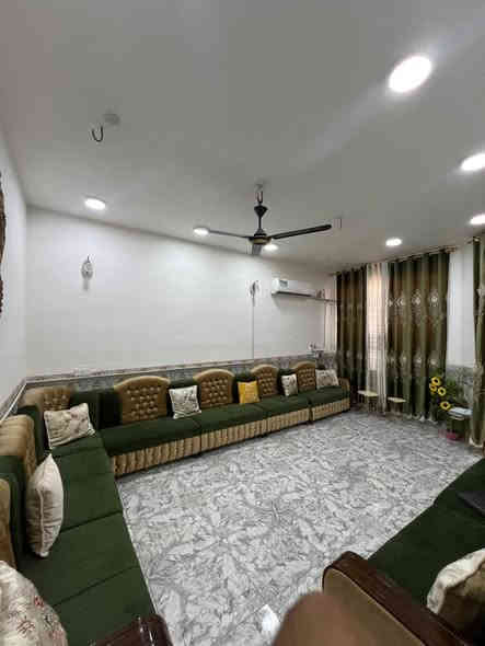 سلام عليكم 
بيت للبيع ٢٠٠متر طابو زراعي سند 25تحويل مباشر 
حله شارع الغسل 
طابقين ٤غرف نوم 
سعر ٩٧
***********
