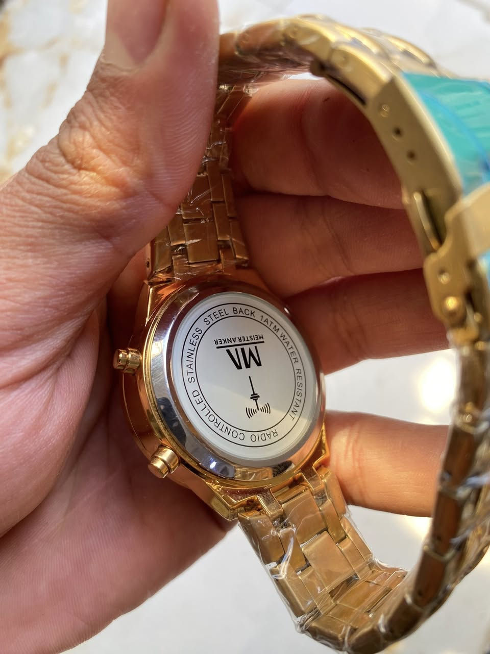 ساعة مايستر أنكر تعمل بالتحكم اللاسلكي. توقيت ذري أوتوماتيكي.
جديده غير مستخدمة قطر كبير42/46

سعر 50الف يتوفر توصيل


**إذا كنت صاحب هذا الإعلان وتريد حذفه لأي سبب، رجاءا أرسل رسالة إلى الدعم الفني**