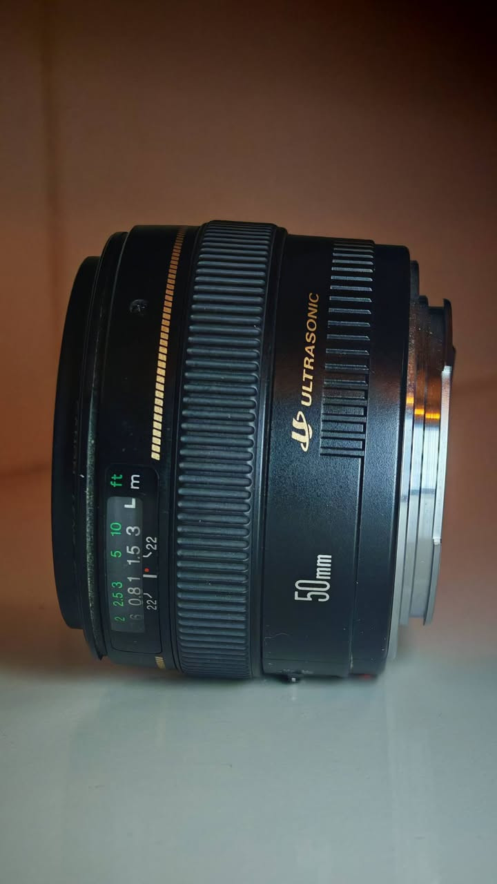 سلام عليكم
عدسة كانون EF 50mm للبيع
فتحة العدسة 1.4
عدسة مميزة بالعزل ومعروفة التفاصيل
استعمال نظيف جدا


**إذا كنت صاحب هذا الإعلان وتريد حذفه لأي سبب، رجاءا أرسل رسالة إلى الدعم الفني**