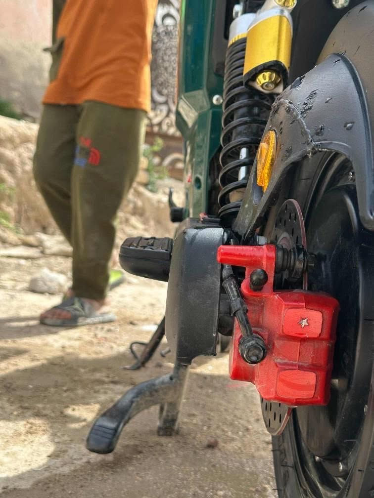 دراجه شحن R9 للبيع موصفات فول بطاريات جديد الماكن ناصريه مركز السعر 500 وبي مجال اذا شراي


**إذا كنت صاحب هذا الإعلان وتريد حذفه لأي سبب، رجاءا أرسل رسالة إلى الدعم الفني**