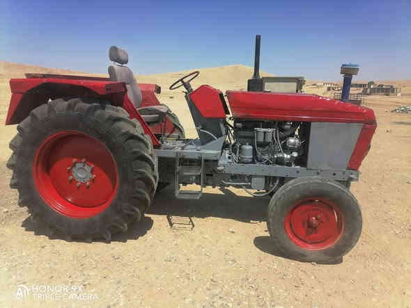 للبيع السعر ٤مليون المكان موصل بدون *********** (***********)
