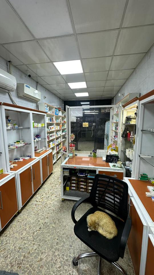 فاترينات للبيع كما موضح بلصورة نضافة ٩٠٪؜
حي القاهرة مدخل الظباط 
***********
