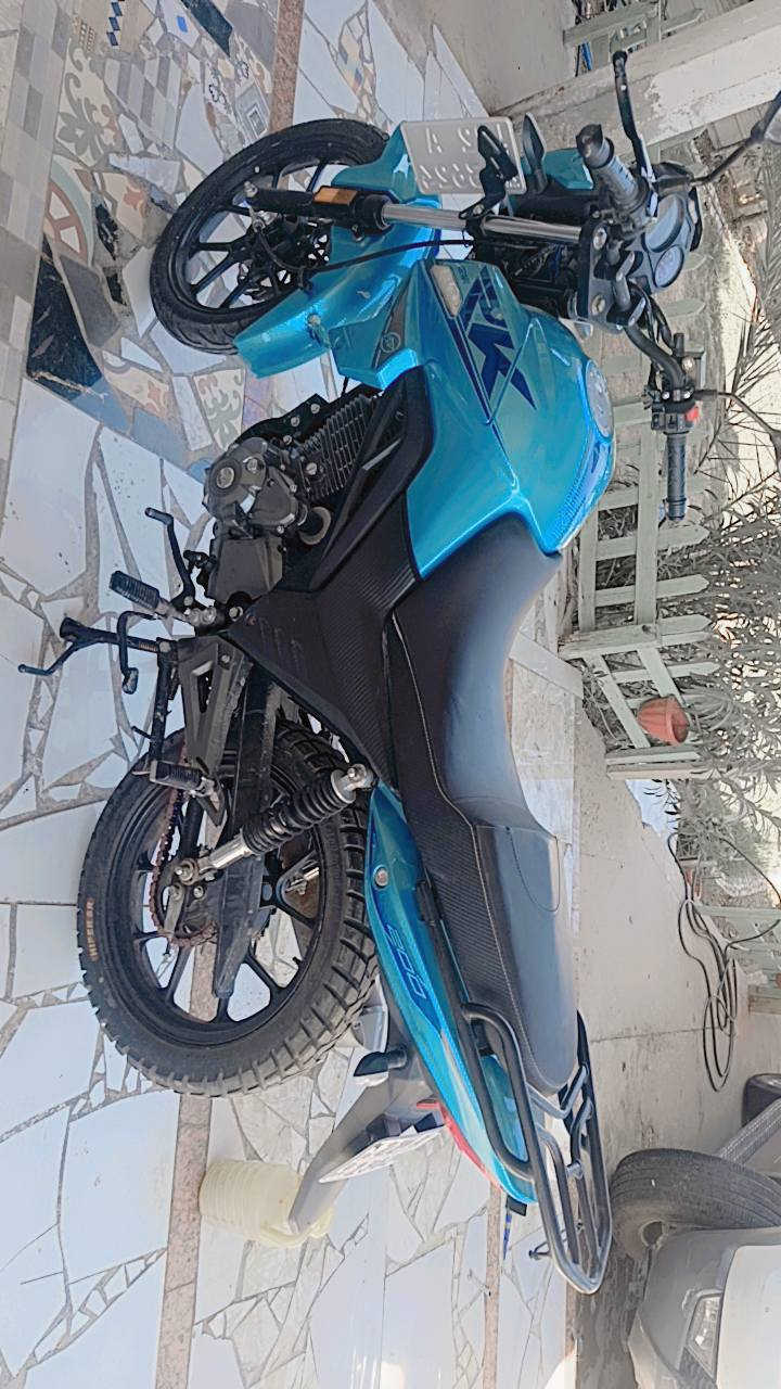 السلام عليكم
دراجه 200c. RK
موديل 2025
رقم اربيل بسمي تحويل مباشر 
دراجه اي نقص ما بيها ماشيه 12 الف
العنوان بغداد حي الجهاد ***********
السعر 2800 وبيها مجال
